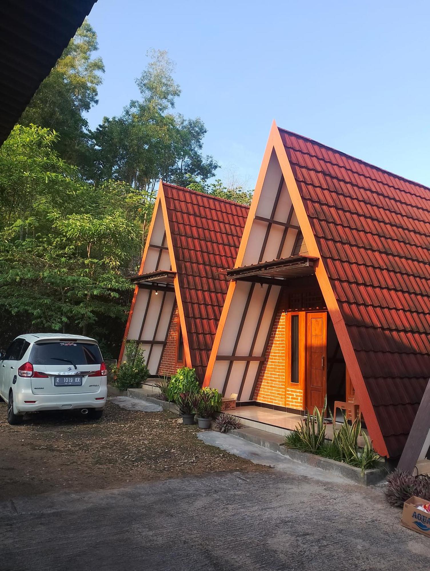 Mekar Lestari Hotel Tepus Bagian luar foto